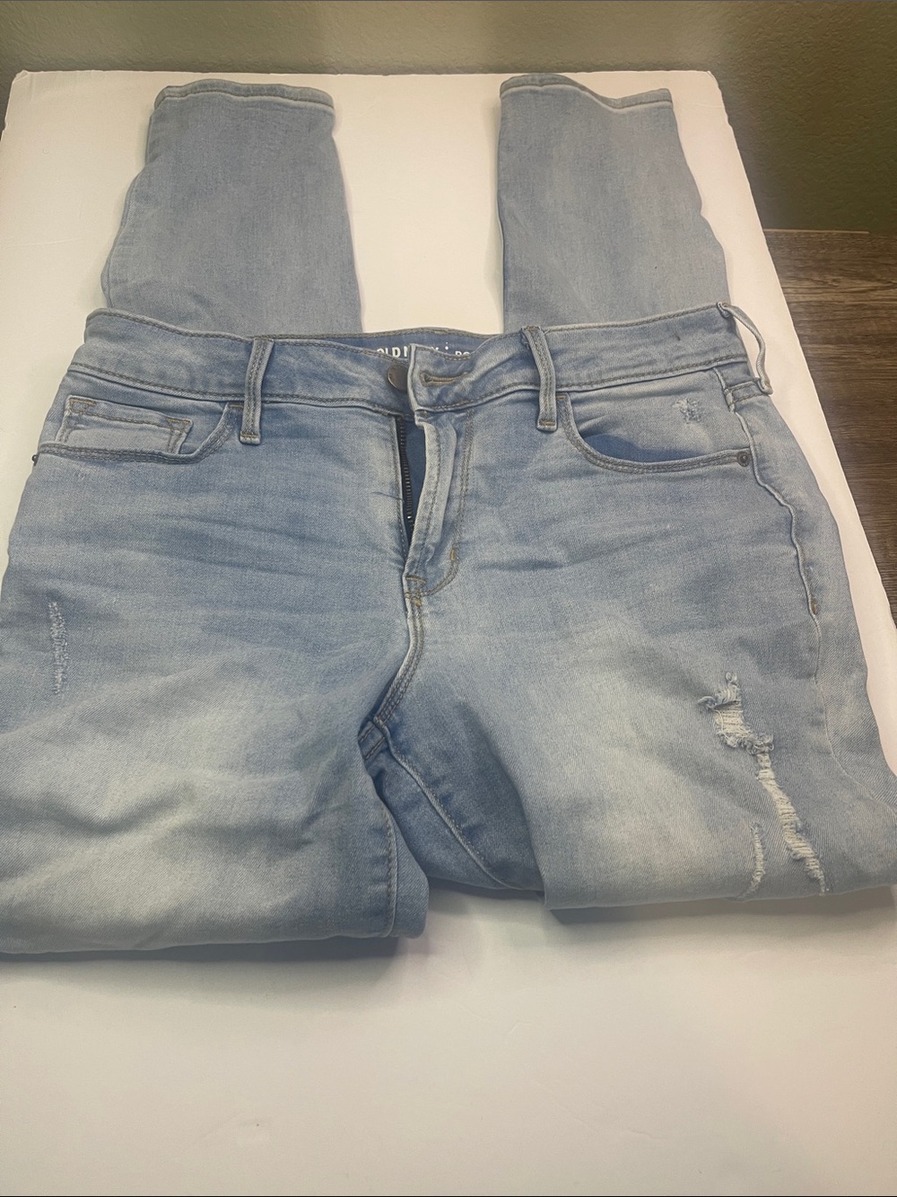 Light Wash Women's Jeans - Classic Slim Fit